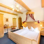 Marchfeld 4*